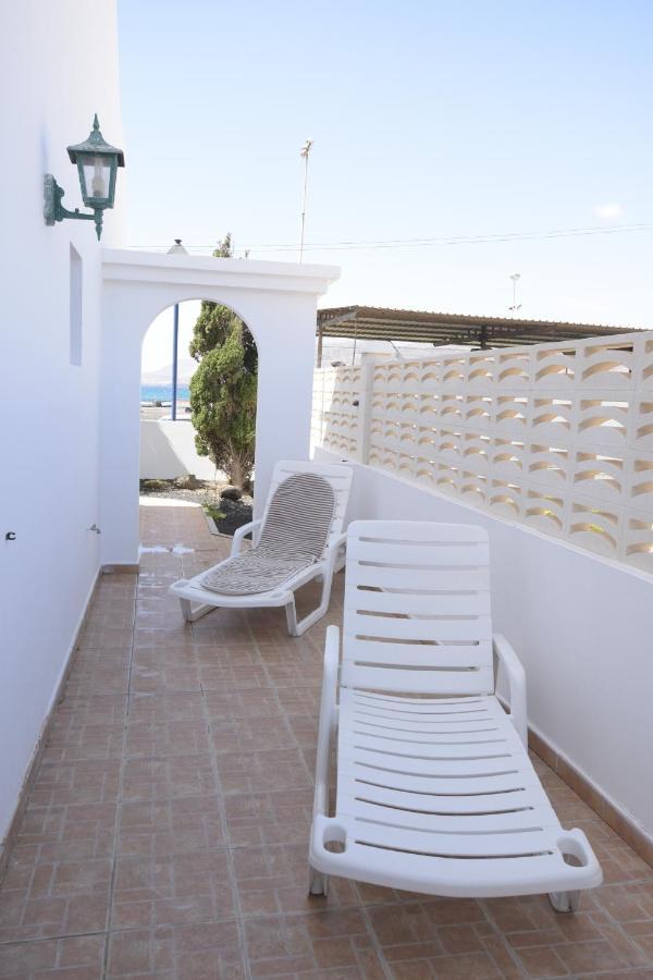 Marysol 1 Apartment With Terrace Close To The Sea Punta Mujeres Exteriör bild